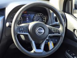 2021 Nissan Navara SL