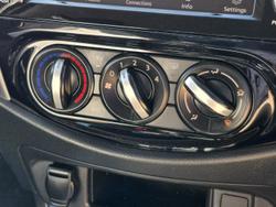 2021 Nissan Navara SL