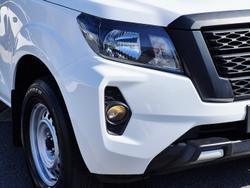 2021 Nissan Navara SL