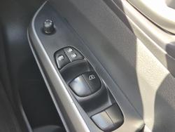 2021 Nissan Navara SL