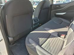 2021 Nissan Navara SL