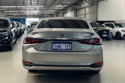 2021 Lexus ES ES300h Luxury