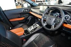 2023 Mitsubishi Outlander Exceed Tourer