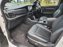 2025 Isuzu MU-X LS-T