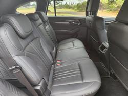 2025 Isuzu MU-X LS-T