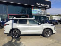 2025 Mitsubishi Outlander LS