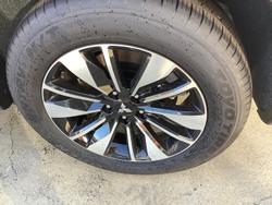 2025 Mitsubishi Outlander LS