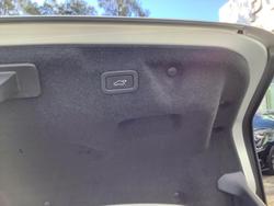 2019 Jaguar XE P300 R-Dynamic SE