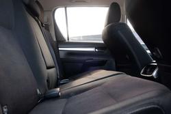 2017 Toyota Hilux SR5