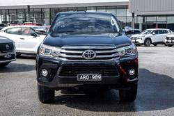 2017 Toyota Hilux SR5