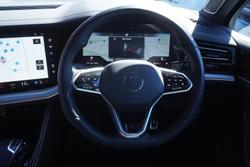 2024 Volkswagen Touareg 210TDI R-Line