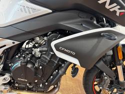 2024 CFMoto NK ADVANCE WHITE