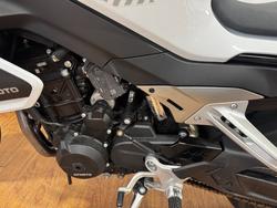 2024 CFMoto NK ADVANCE WHITE