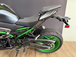 2026 Kawasaki Z900 SE GREEN