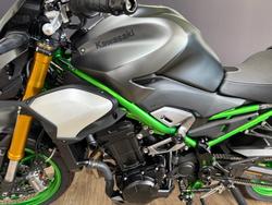 2026 Kawasaki Z900 SE GREEN