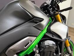 2026 Kawasaki Z900 SE GREEN