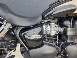 Triumph 2009 Triumph Bonneville EFI BLACK