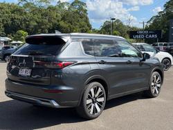 2025 Mitsubishi Outlander Exceed