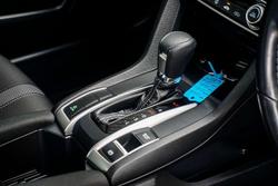 2020 Honda Civic VTi-S