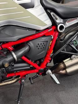 BMW Motorrad BMW R NINET 0D Man Opt 719 Night Black/Aluminum