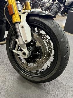 BMW Motorrad BMW R NINET 0D Man Opt 719 Night Black/Aluminum