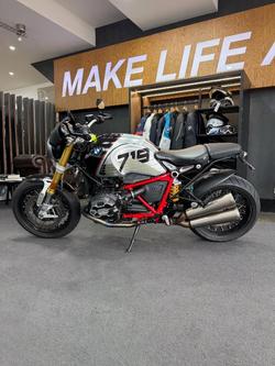 BMW Motorrad BMW R NINET 0D Man Opt 719 Night Black/Aluminum