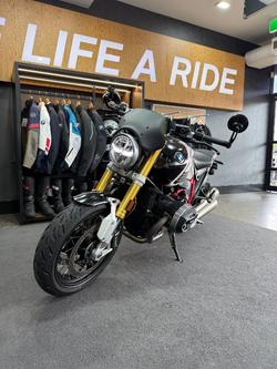 BMW Motorrad BMW R NINET 0D Man Opt 719 Night Black/Aluminum