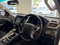 2022 Mitsubishi Pajero Sport GLX