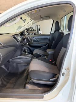 2021 Mitsubishi Triton GLX