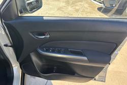 2023 Suzuki Vitara LY Series II Ivy/Black (A9N)