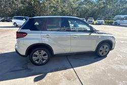 2023 Suzuki Vitara LY Series II Ivy/Black (A9N)