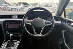 2022 Volkswagen Passat 140TSI Business