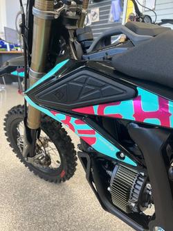 2025 Surron HYPER BEE BLUE