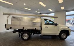 2024 Mitsubishi Triton GLX