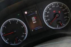 2022 Toyota Hiace Commuter