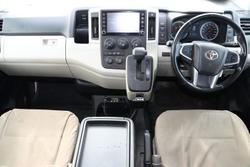 2022 Toyota Hiace Commuter