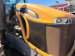 2017 Challenger Mt875e