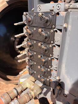 2017 Challenger Mt875e