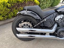 2022 Indian SCOUT BOBBER BLACK METALLIC