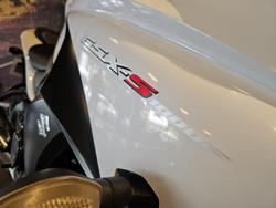 2018 Suzuki GSX-S1000F GSX-S White