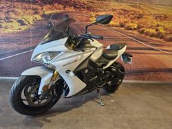 2018 Suzuki GSX-S1000F GSX-S White