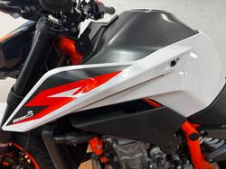 2021 Ktm 890 DUKE R ORANGE