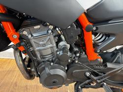 2021 Ktm 890 DUKE R ORANGE