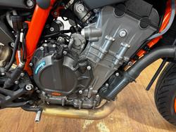 2021 Ktm 890 DUKE R ORANGE