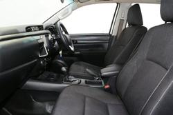 2021 Toyota Hilux SR