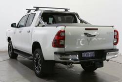 2021 Toyota Hilux SR5