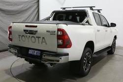 2021 Toyota Hilux SR5