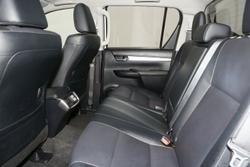 2021 Toyota Hilux SR5