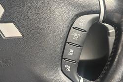 2013 Mitsubishi Pajero GLX-R