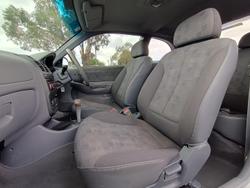 2004 Hyundai Accent GL
